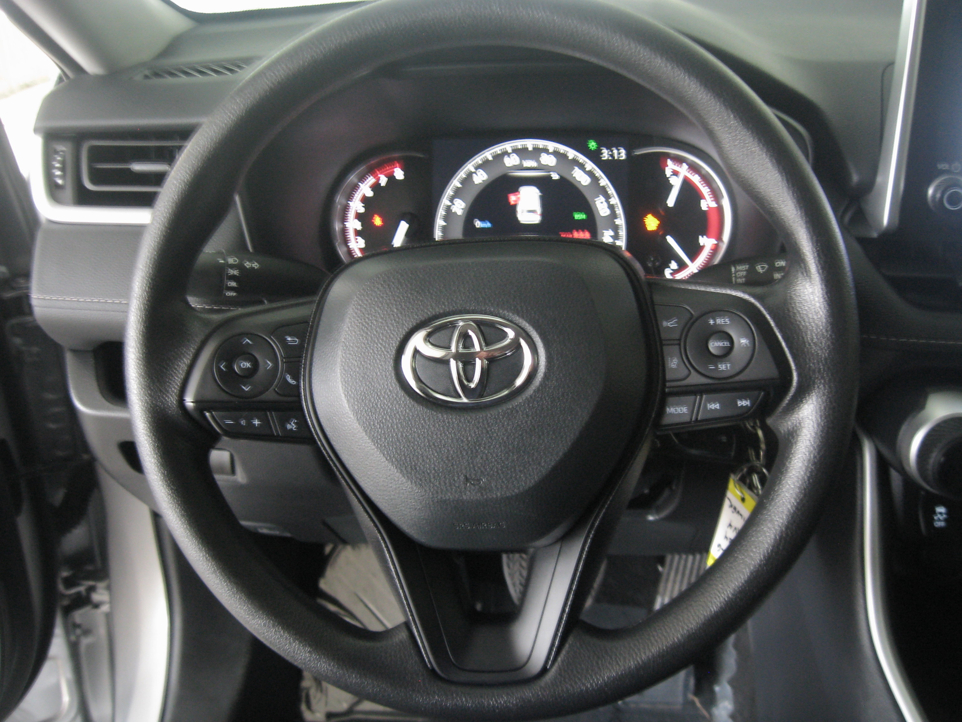 Used 2024 Toyota RAV4 LE image 12