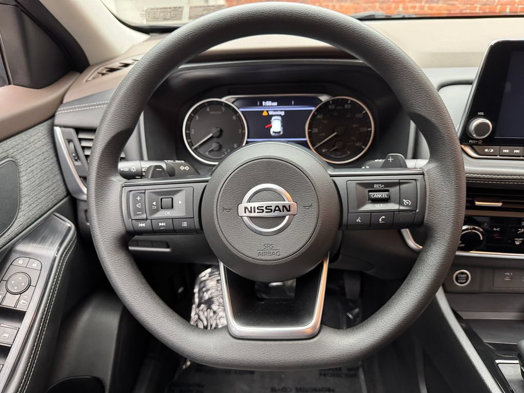 Used 2021 Nissan Rogue S AWD/4WD image 13