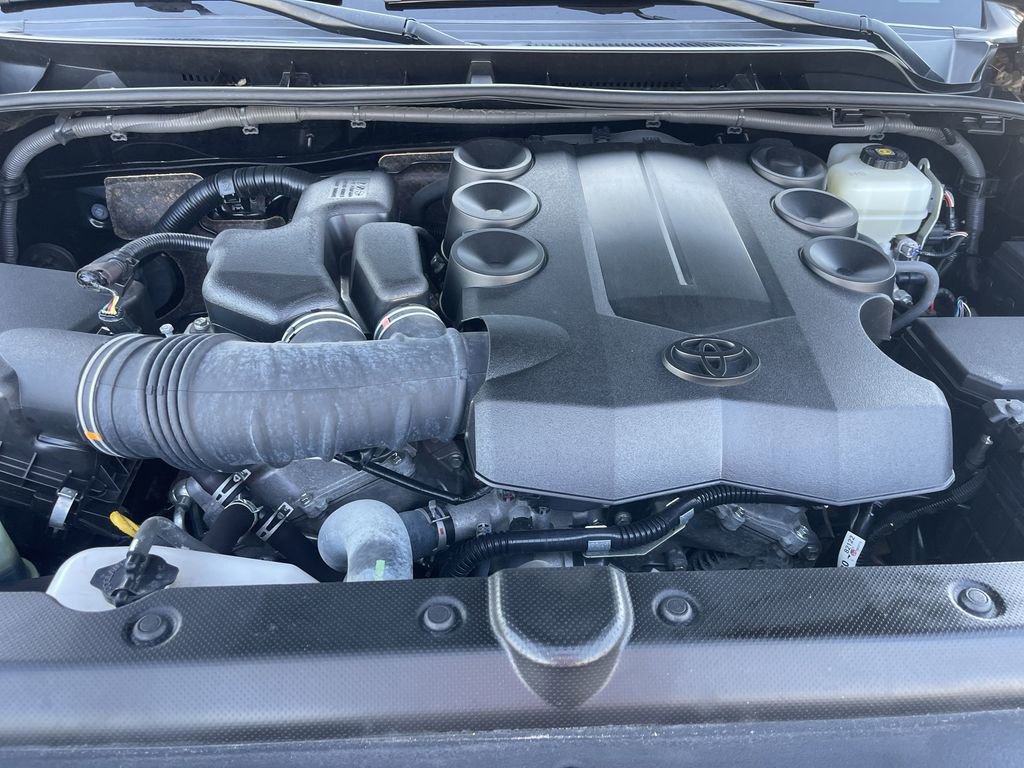 Used 2020 Toyota 4Runner Nightshade image 32