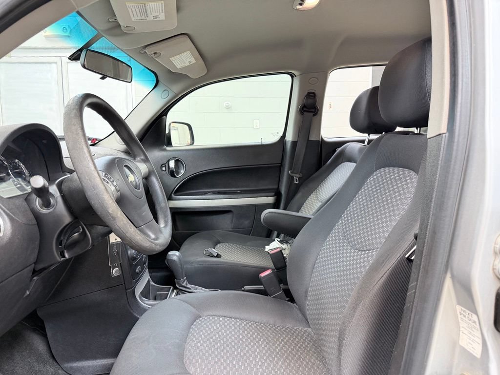 Used 2010 Chevrolet HHR LT FWD image 13
