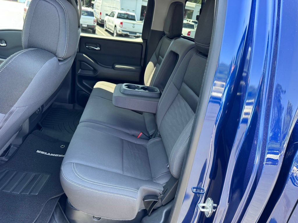 Used 2023 Nissan Frontier SV w/ SV Convenience Package AWD/4WD image 28