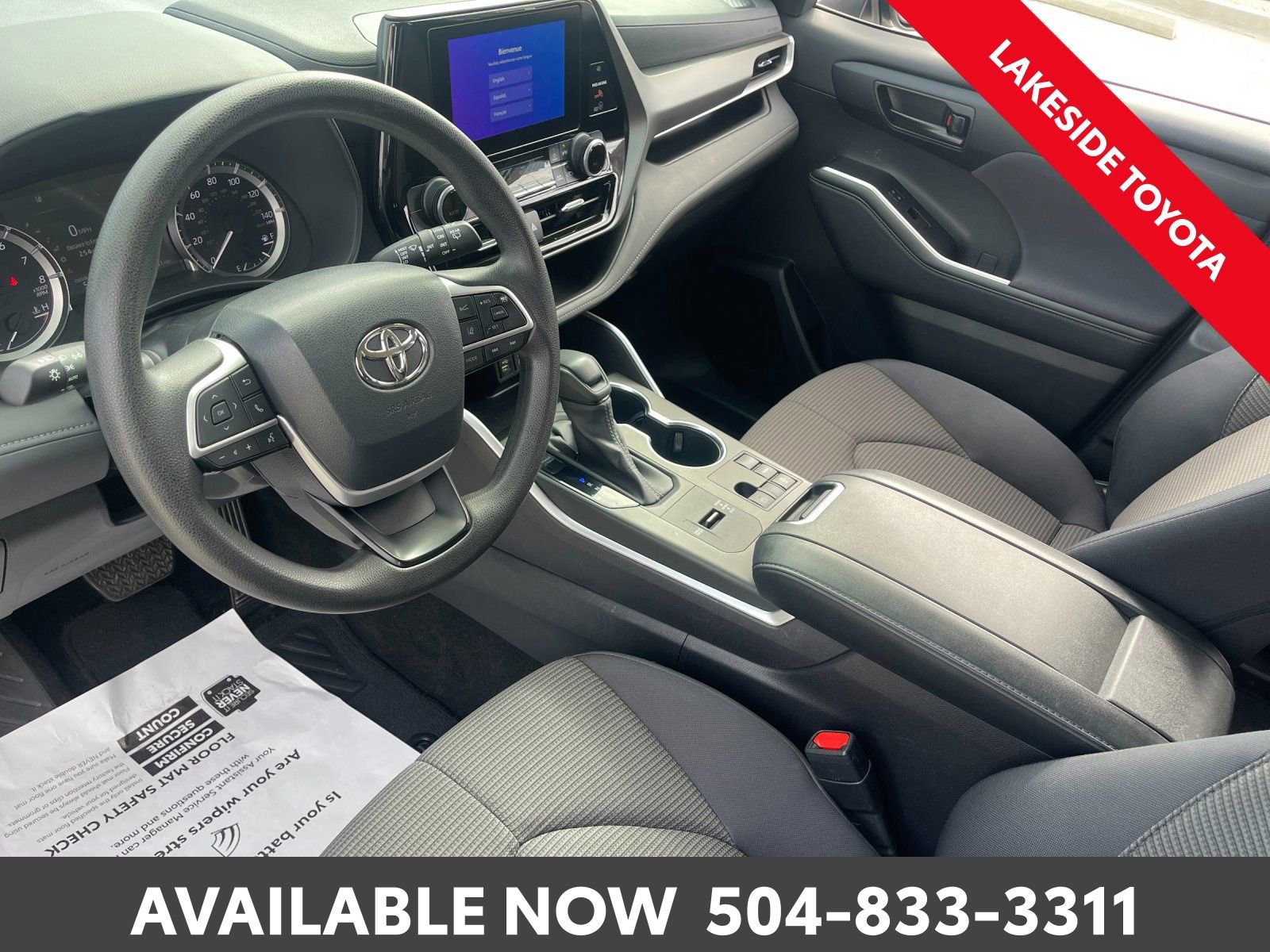 Used 2023 Toyota Highlander L image 10