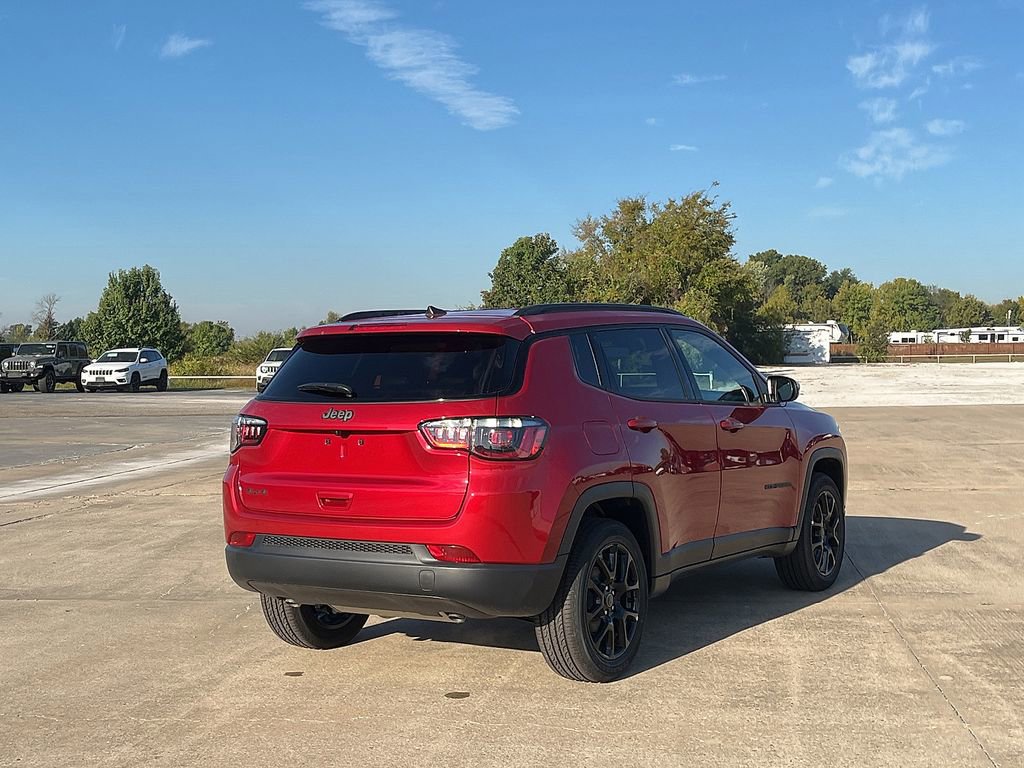 New 2026 Jeep Compass Latitude image 5
