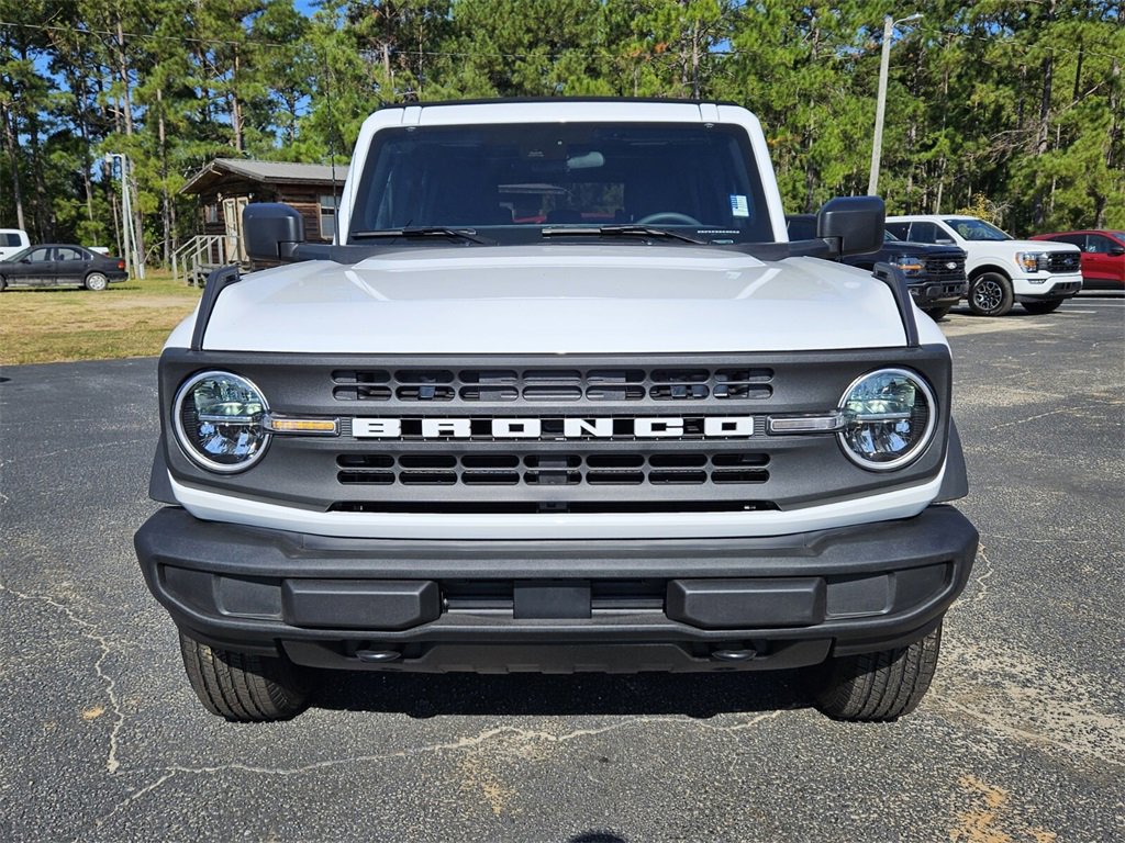 New 2025 Ford Bronco 4-Door image 2