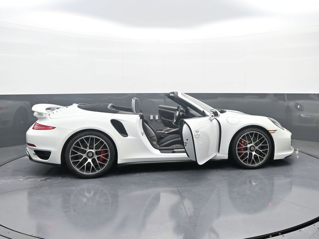 Used 2014 Porsche 911 Turbo image 43