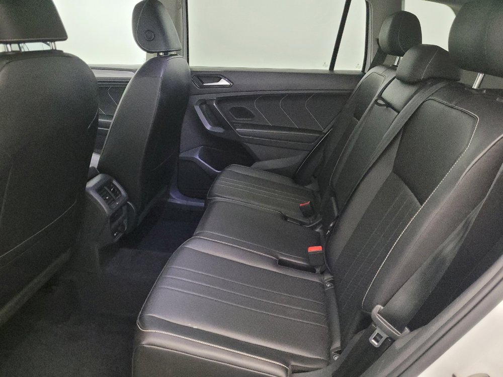 Used 2022 Volkswagen Tiguan SE image 18