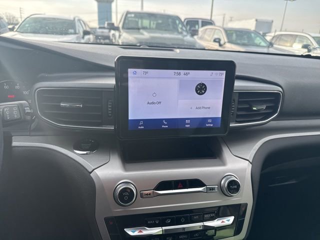 Certified 2022 Ford Explorer XLT w/ Equipment Group 202A image 11