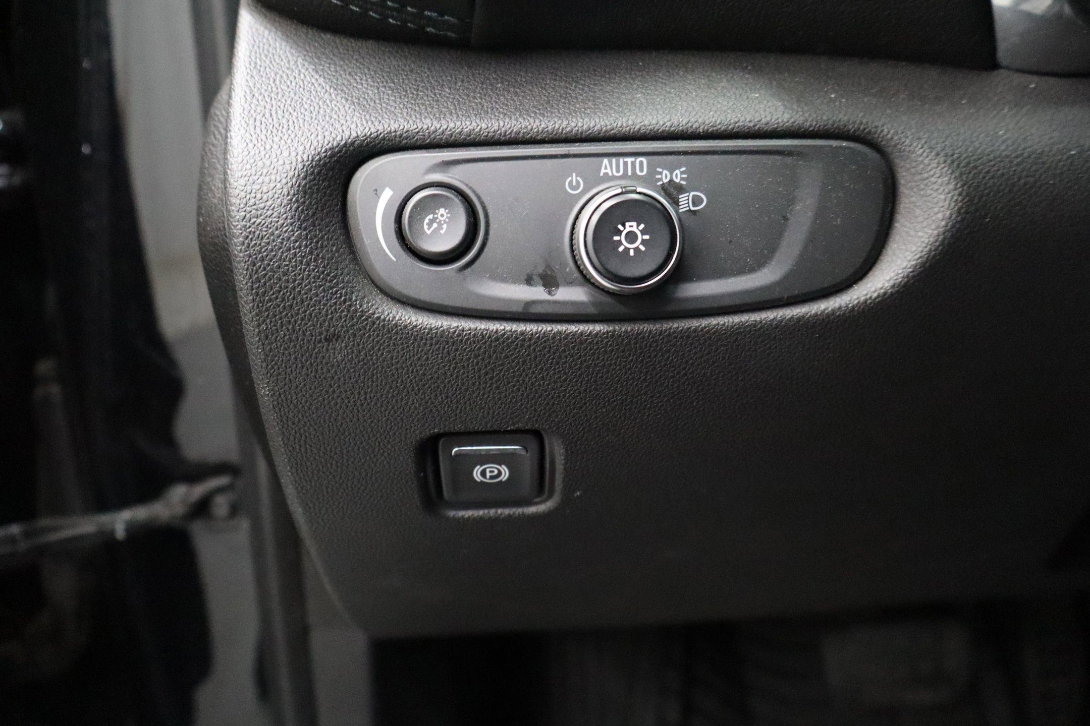 Used 2021 Chevrolet Blazer LT w/ Sound & Technology Package image 15