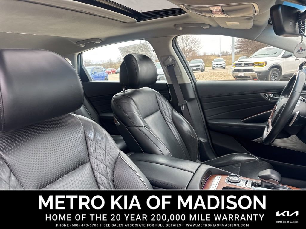Used 2020 Kia K900 Luxury w/ VIP Package image 41