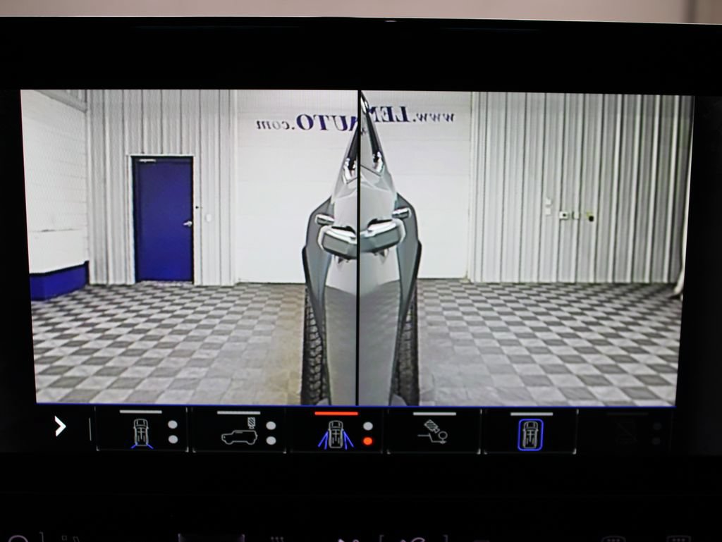 Used 2024 GMC Hummer EV 3X AWD/4WD image 25