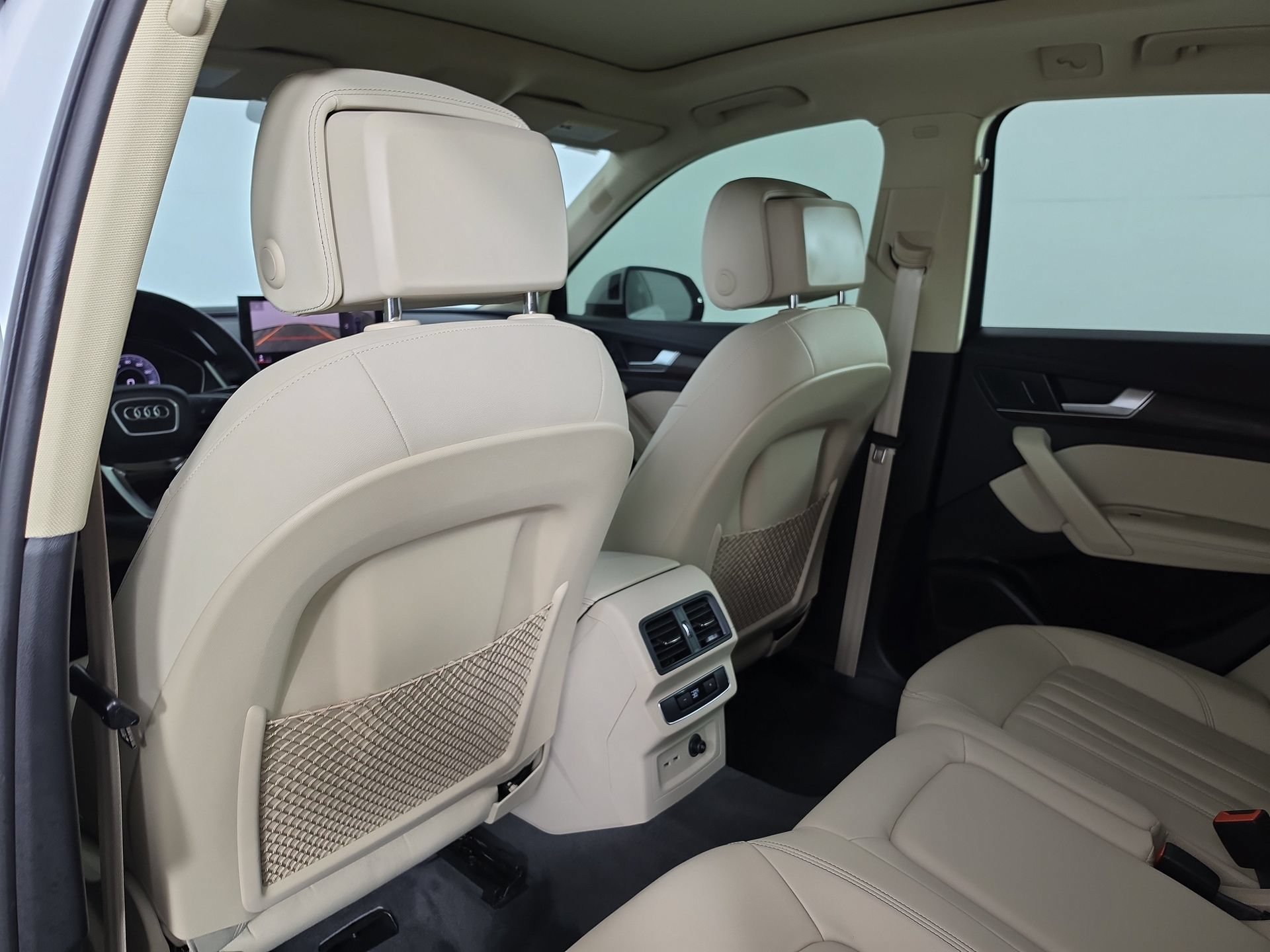 Certified 2023 Audi Q5 2.0T Premium Plus w/ Premium Plus Package AWD/4WD image 36