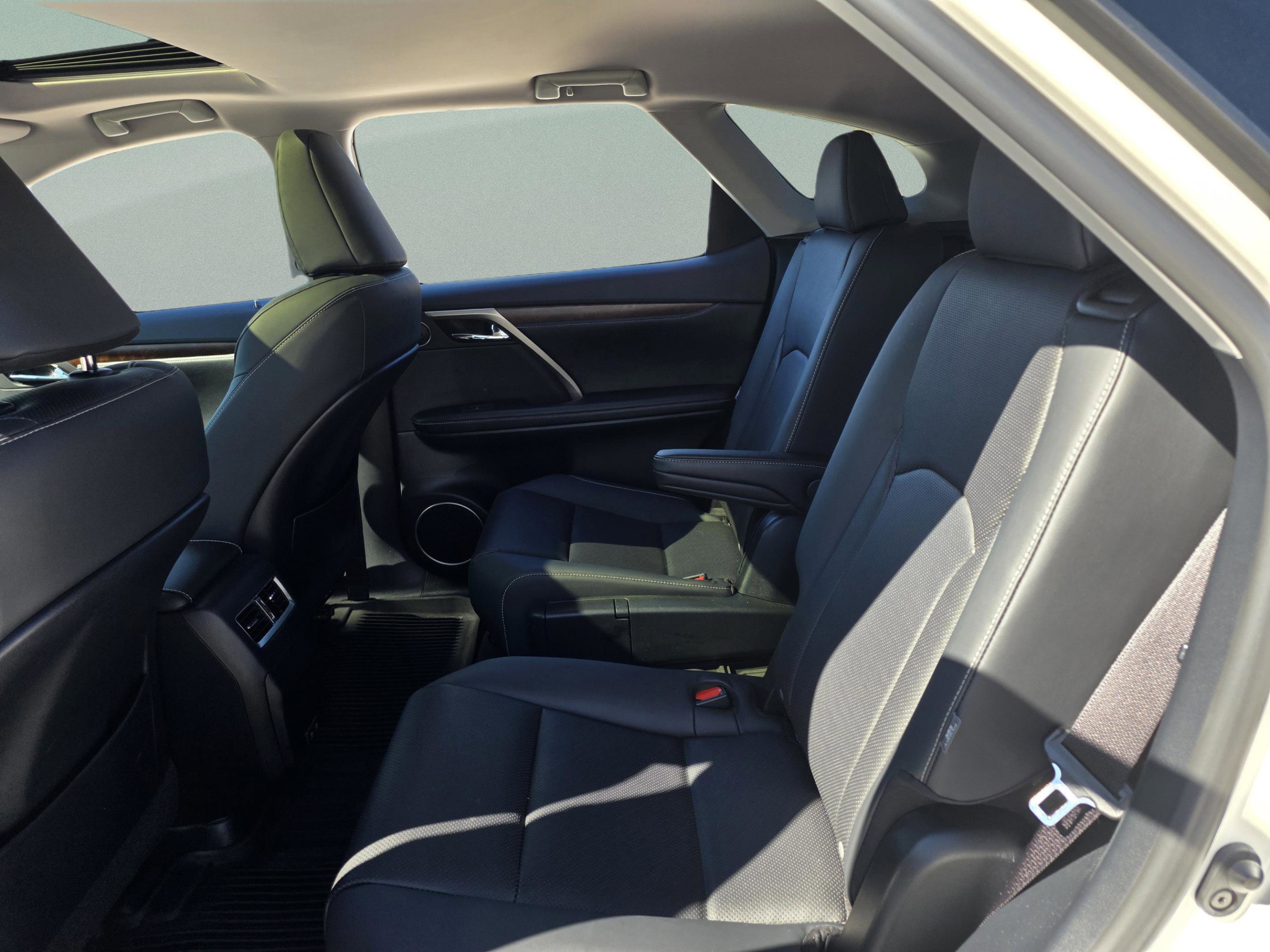 Certified 2022 Lexus RX 350L FWD w/ Premium Package image 21