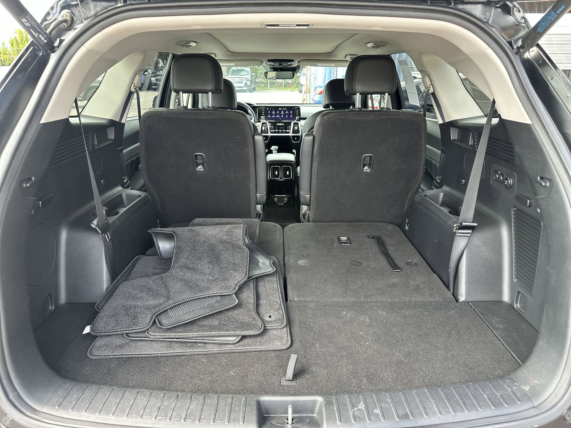 Certified 2023 Kia Sorento SX AWD/4WD image 19