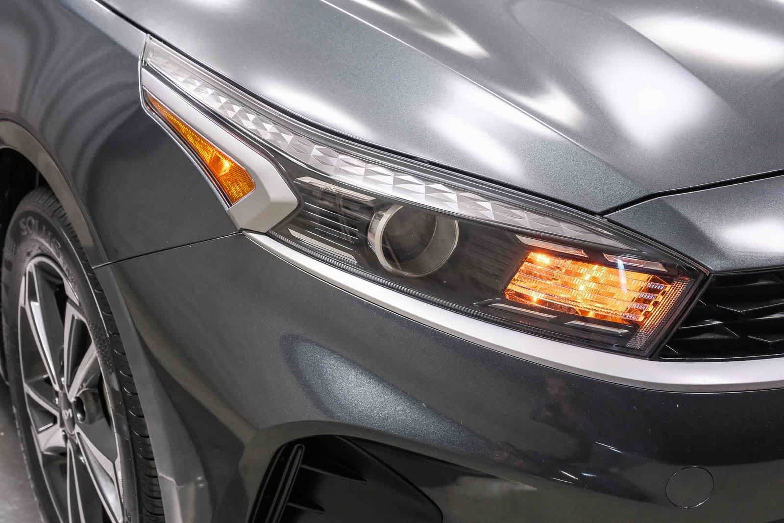 Used 2024 Kia Forte LXS w/ LXS Technology Package FWD image 14