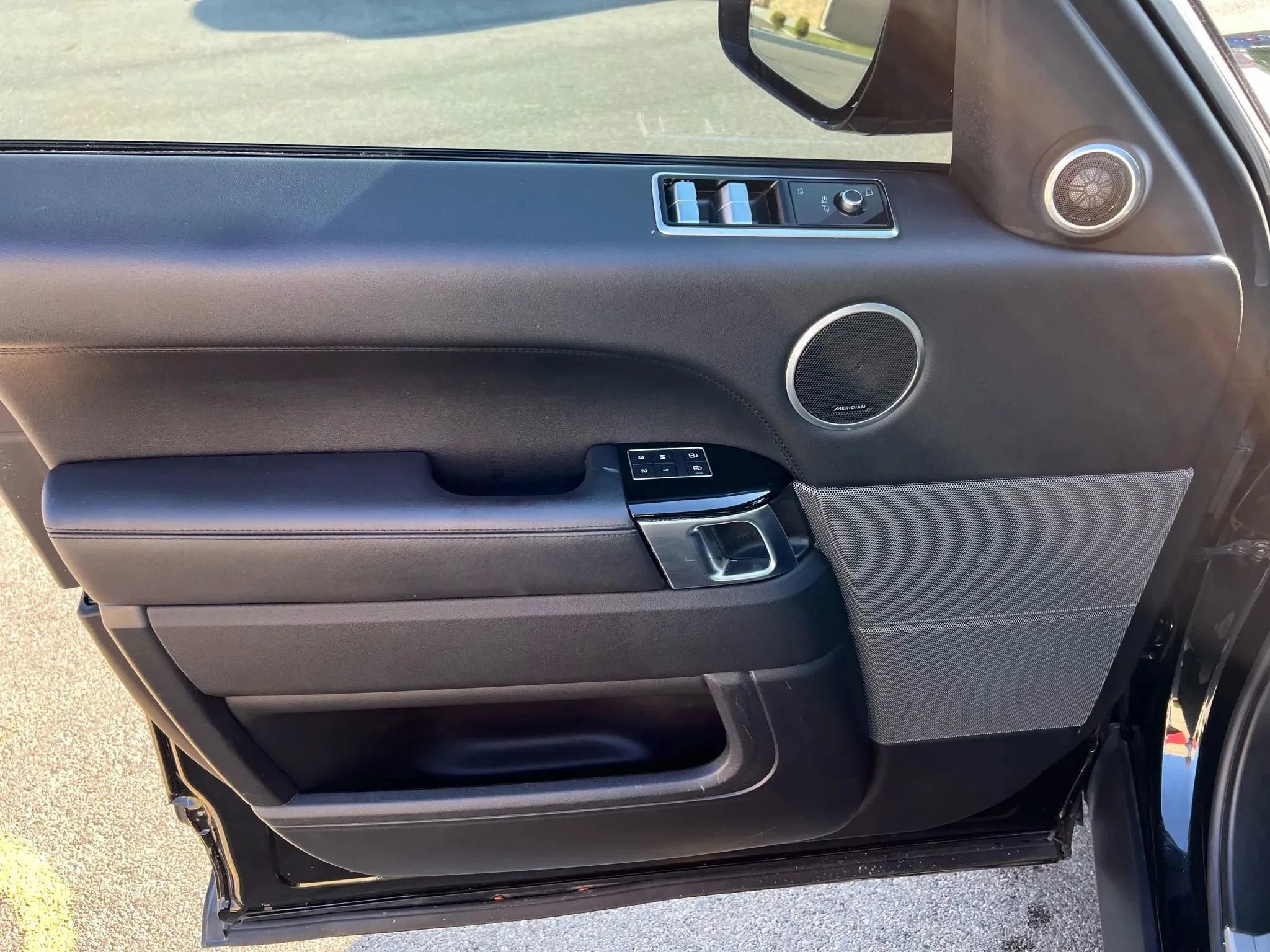 Used 2022 Land Rover Range Rover Sport HSE Silver Edition image 16