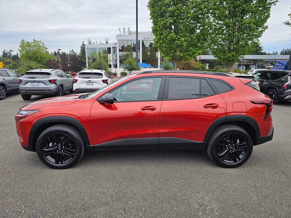 Used 2024 Chevrolet Trax ACTIV w/ Driver Confidence Package FWD image 8