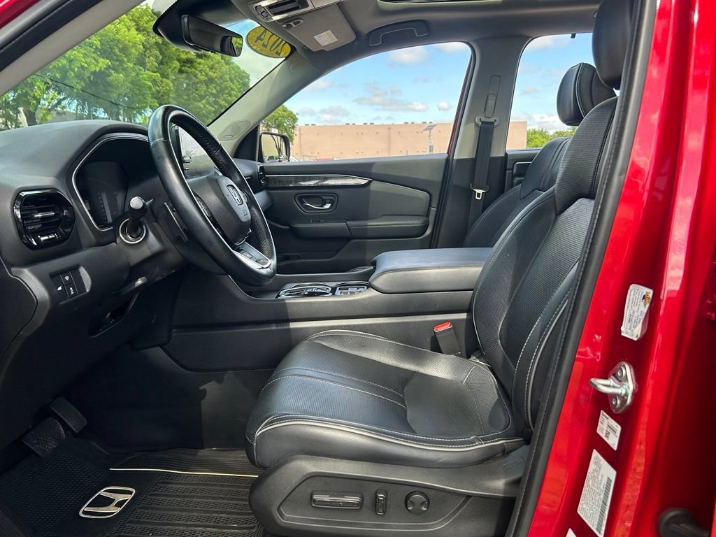 Used 2024 Honda Pilot Elite image 14