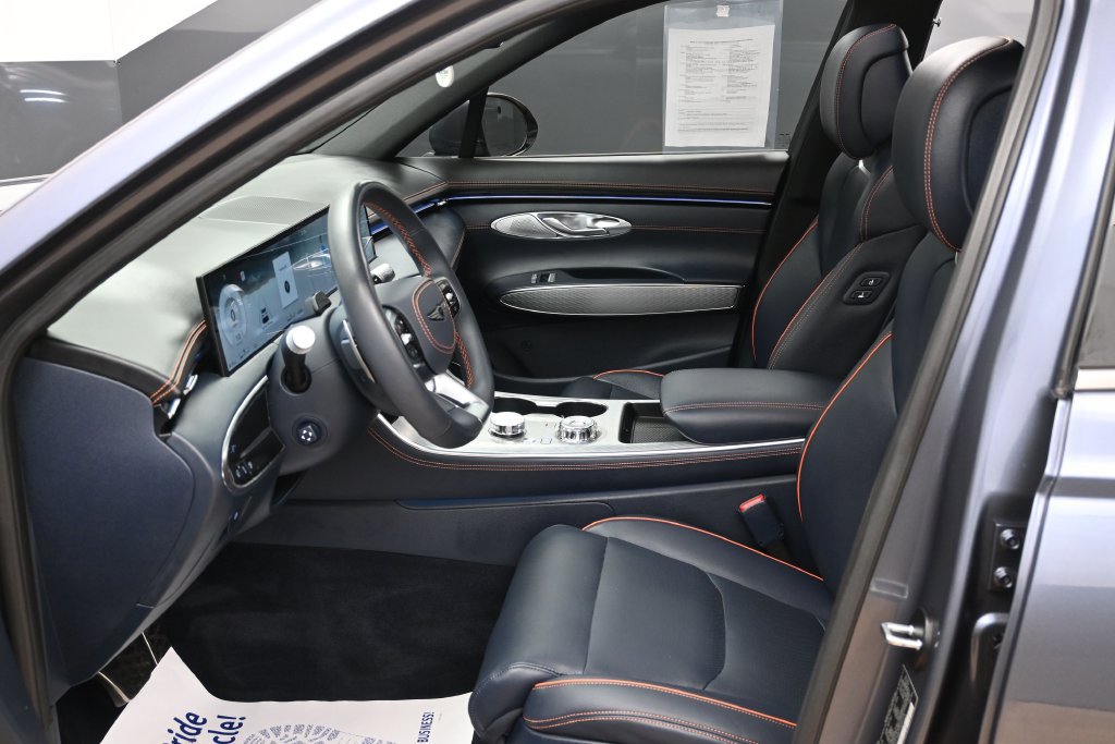 Used 2026 Genesis GV70 2.5T Sport Prestige AWD/4WD image 9