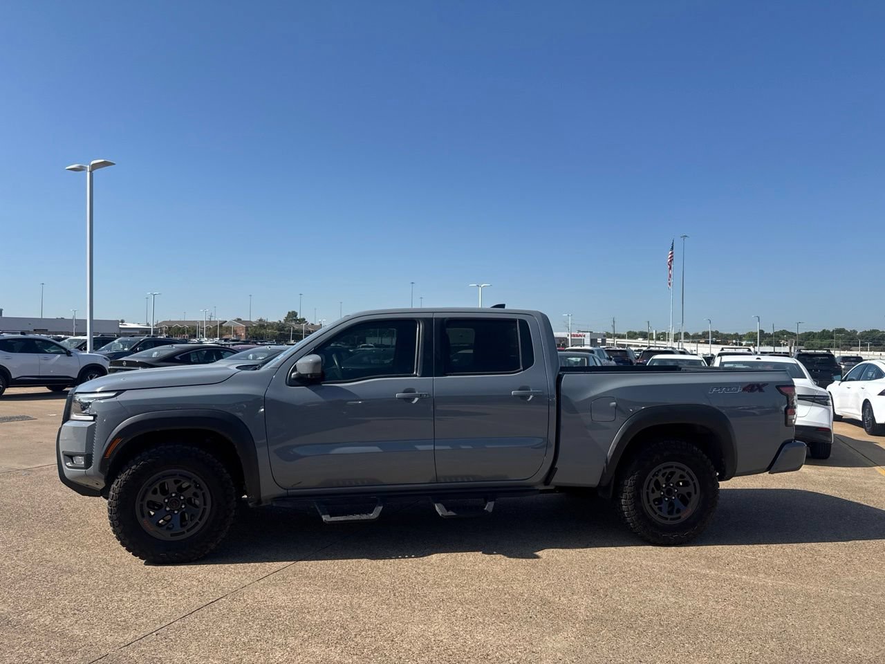 Certified 2025 Nissan Frontier PRO-4X w/ Pro Convenience Package AWD/4WD image 10