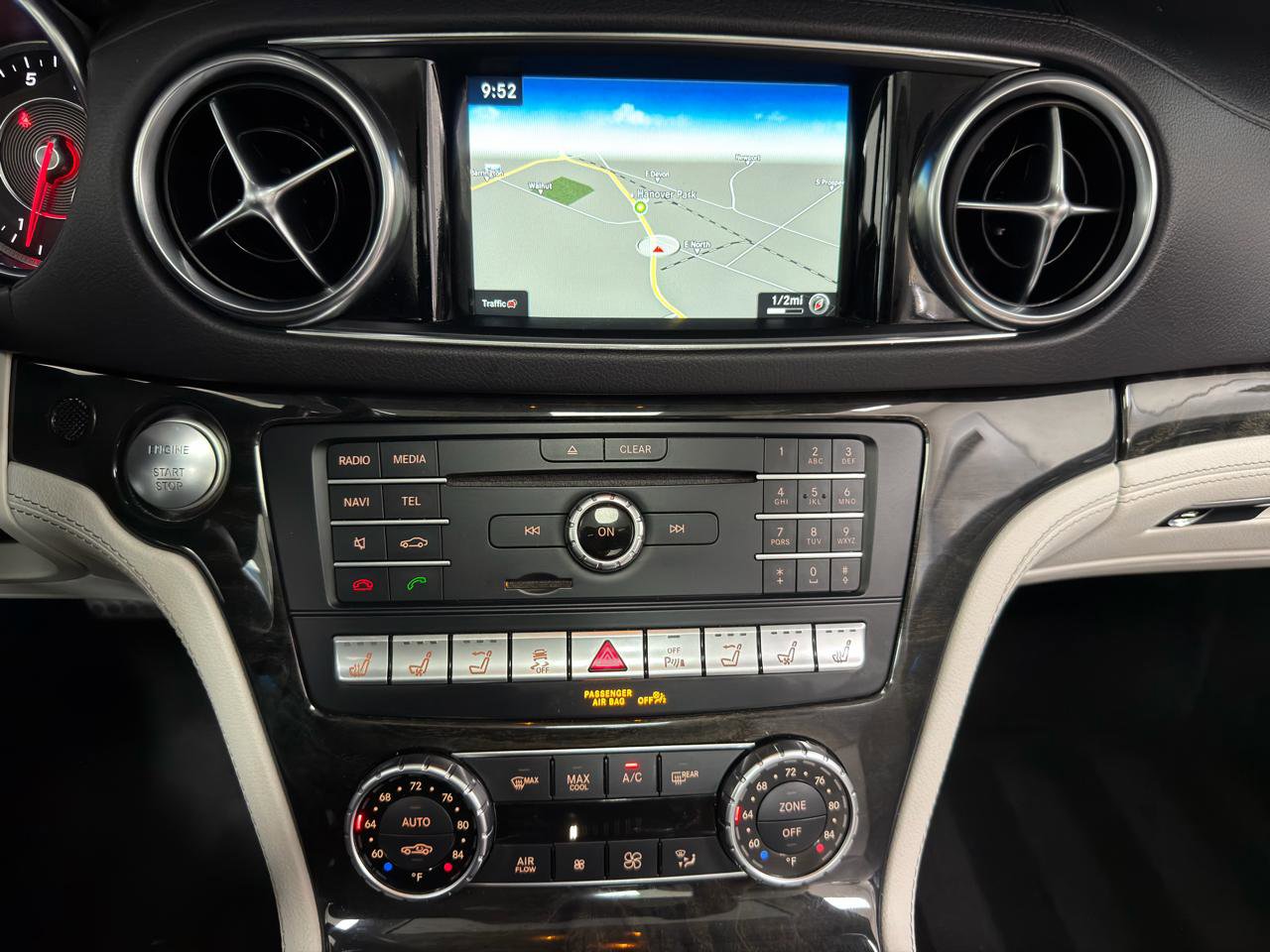 Used 2018 Mercedes-Benz SL 550 image 26