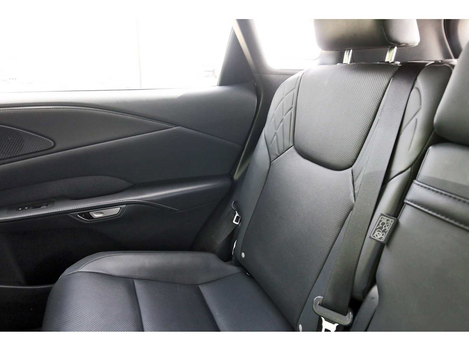 Used 2025 Lexus RX 350 Premium w/ Convenience Package FWD image 9