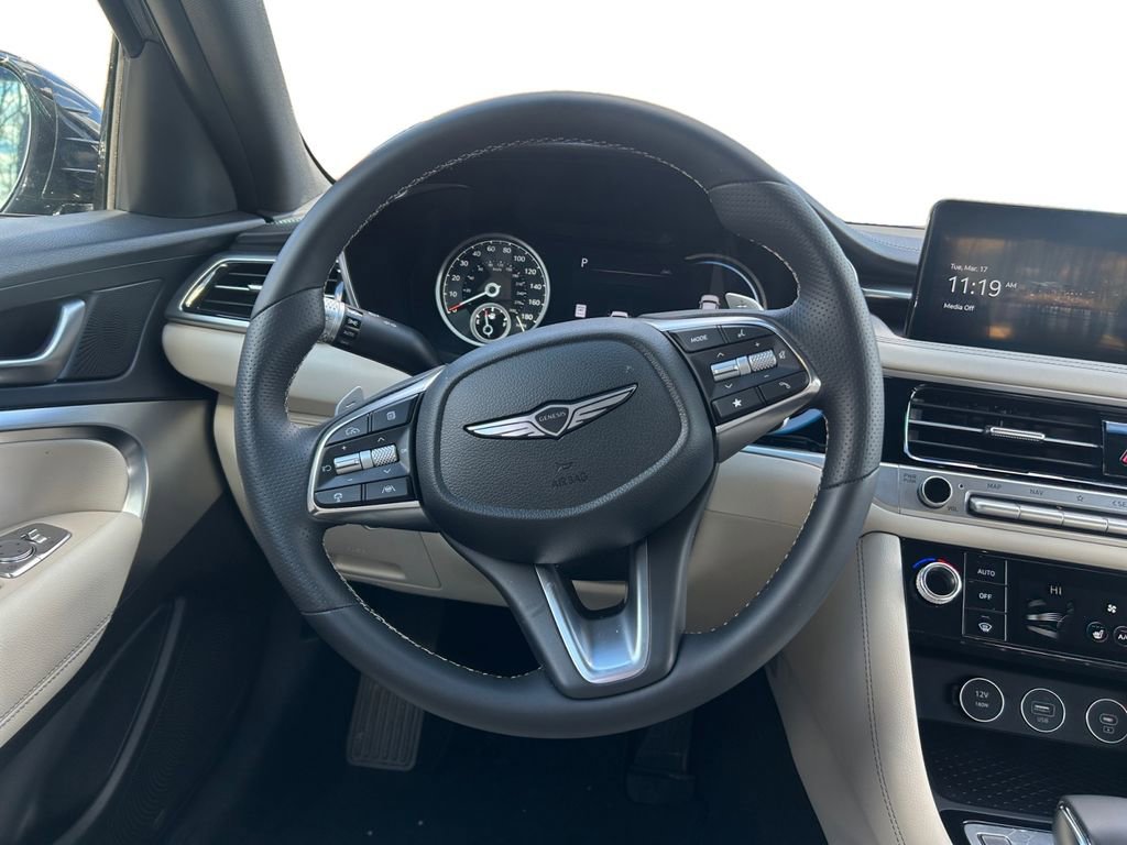 Used 2026 Genesis G70 2.5T image 12