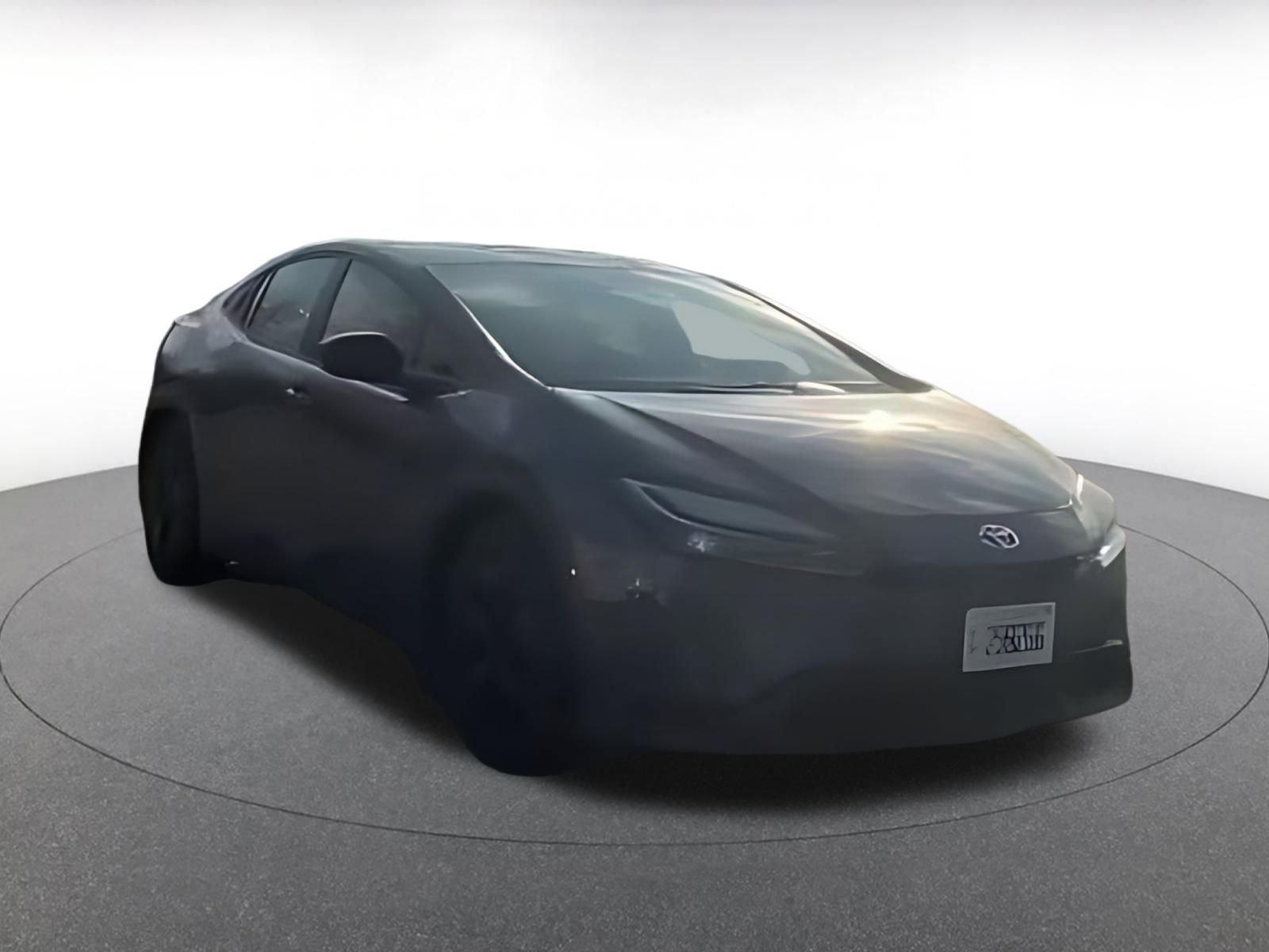 Used 2025 Toyota Prius LE image 12