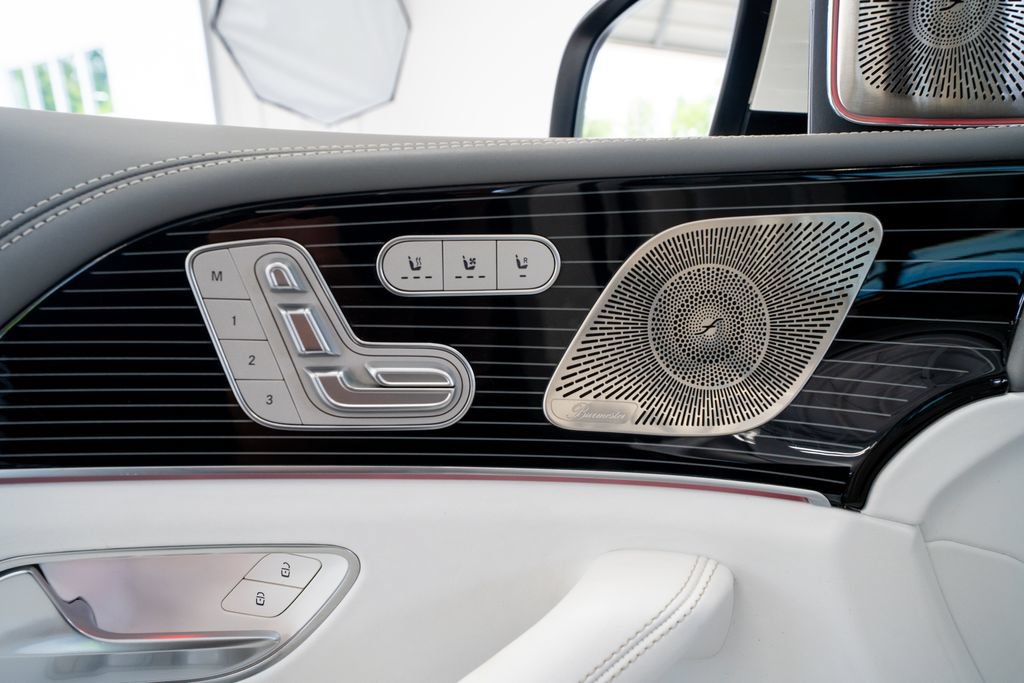 Used 2023 Mercedes-Benz Maybach GLS 600 4MATIC image 18