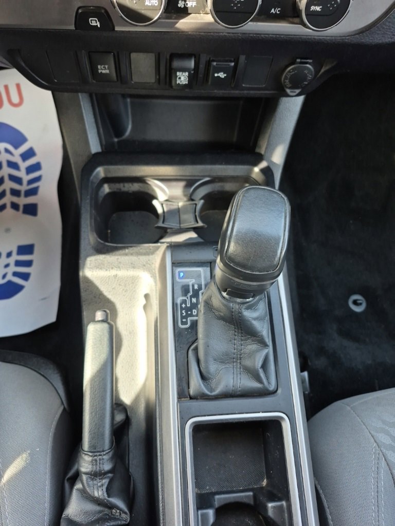 Used 2021 Toyota Tacoma 2WD Double Cab image 34