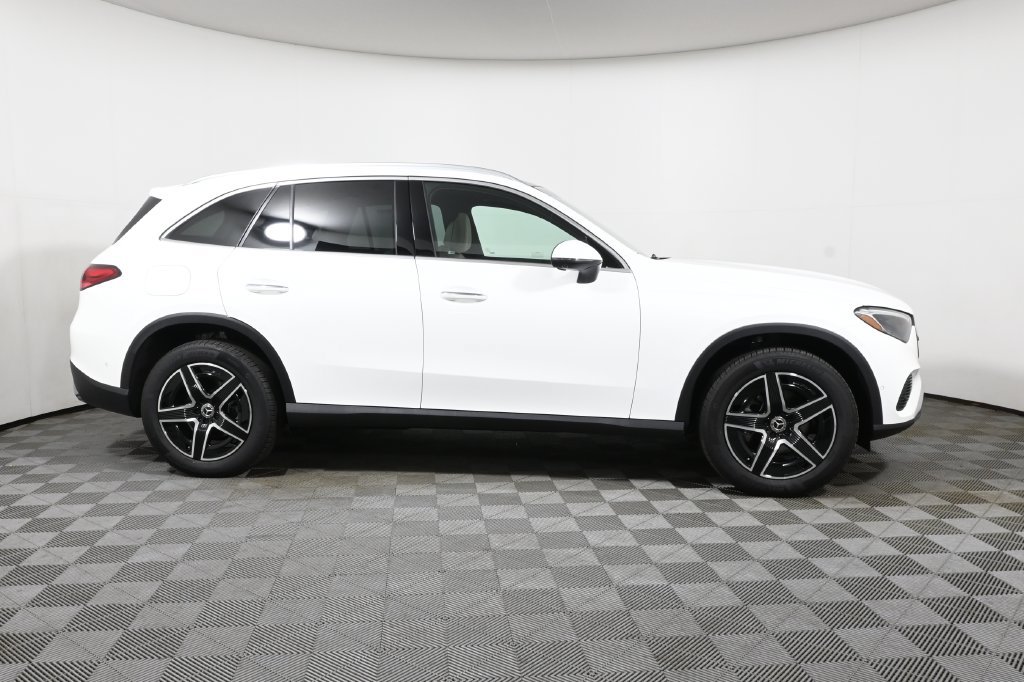 Certified 2026 Mercedes-Benz GLC 300 4MATIC image 8