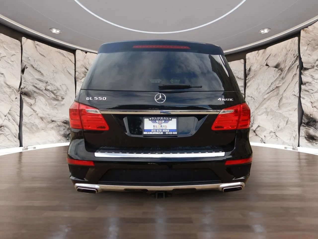 Used 2015 Mercedes-Benz GL 550 4MATIC image 7