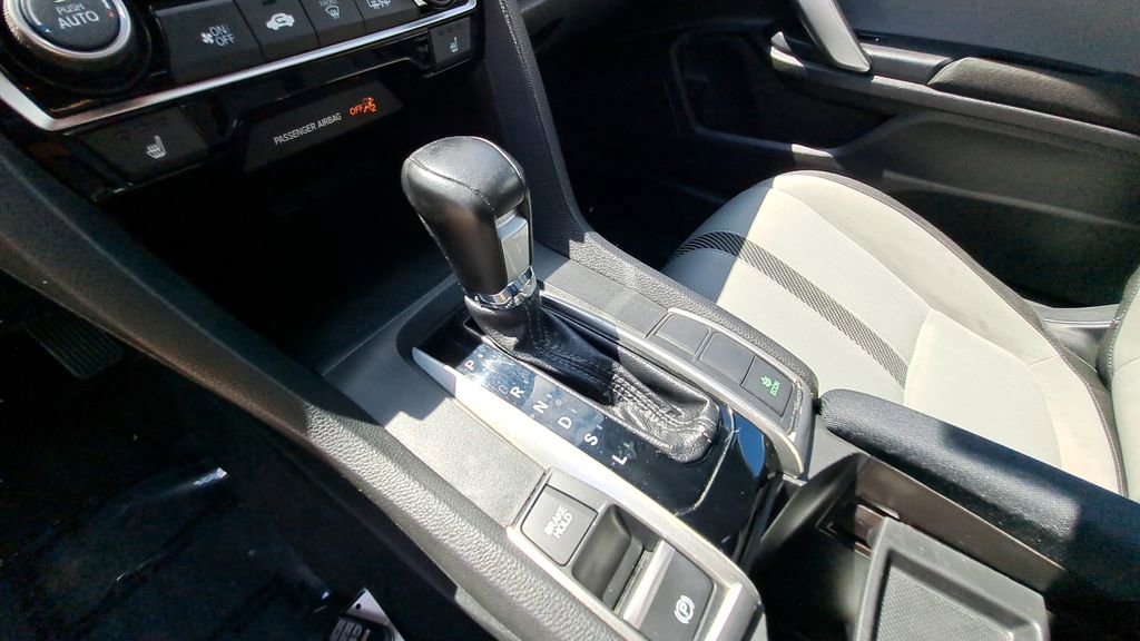 Used 2018 Honda Civic EX-T image 16