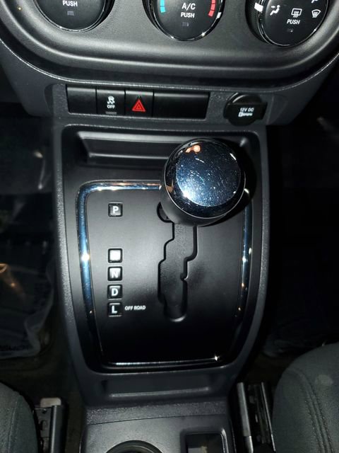 Used 2017 Jeep Patriot Sport w/ Power Value Group image 26