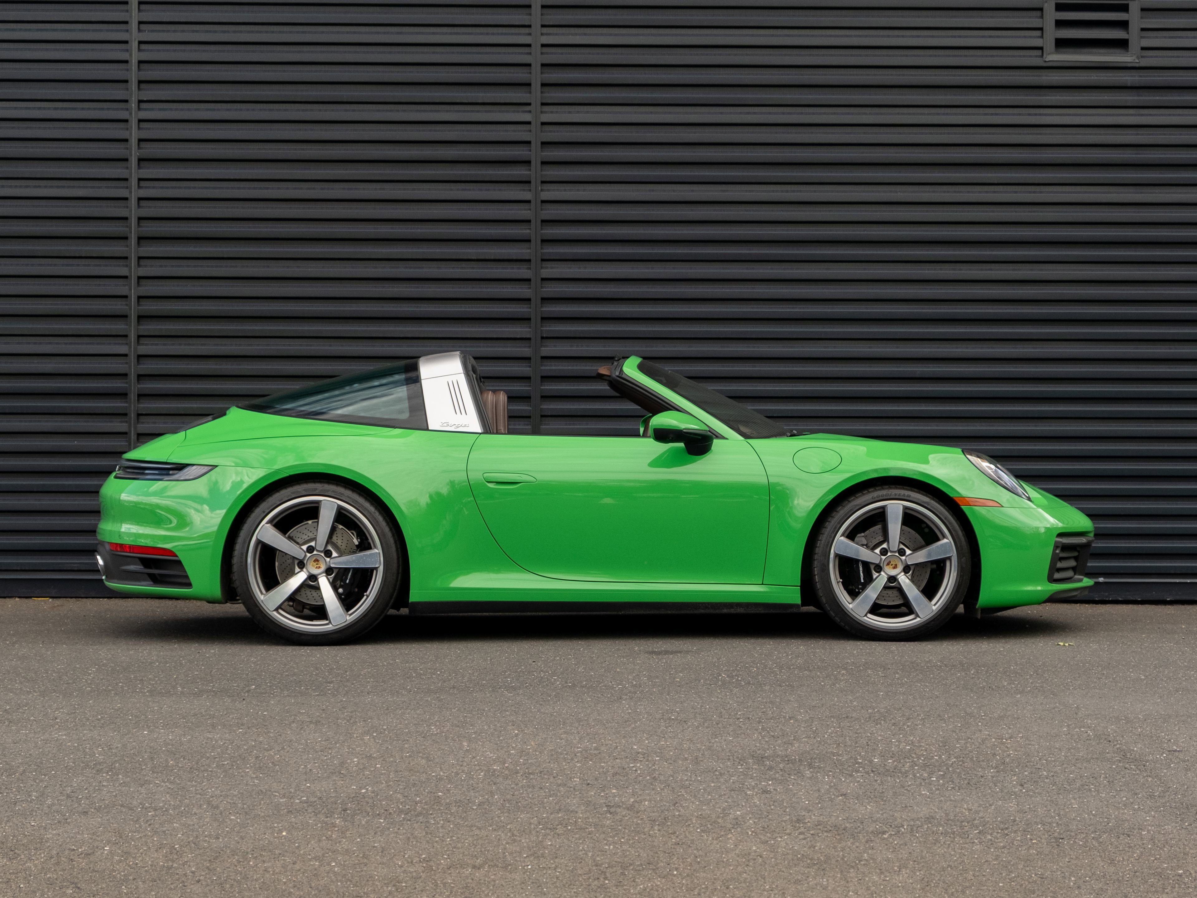 Certified 2024 Porsche 911 Targa 4S AWD/4WD image 9