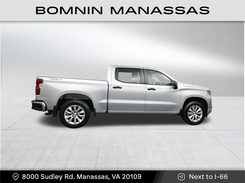 Used 2022 Chevrolet Silverado 1500 Custom image 4