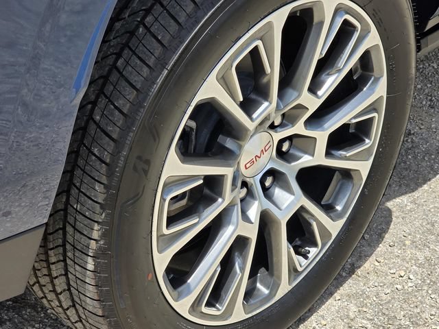 New 2026 GMC Yukon Denali w/ Denali Reserve Package AWD/4WD image 5