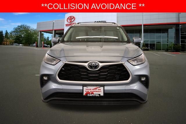 Used 2023 Toyota Highlander XLE image 4