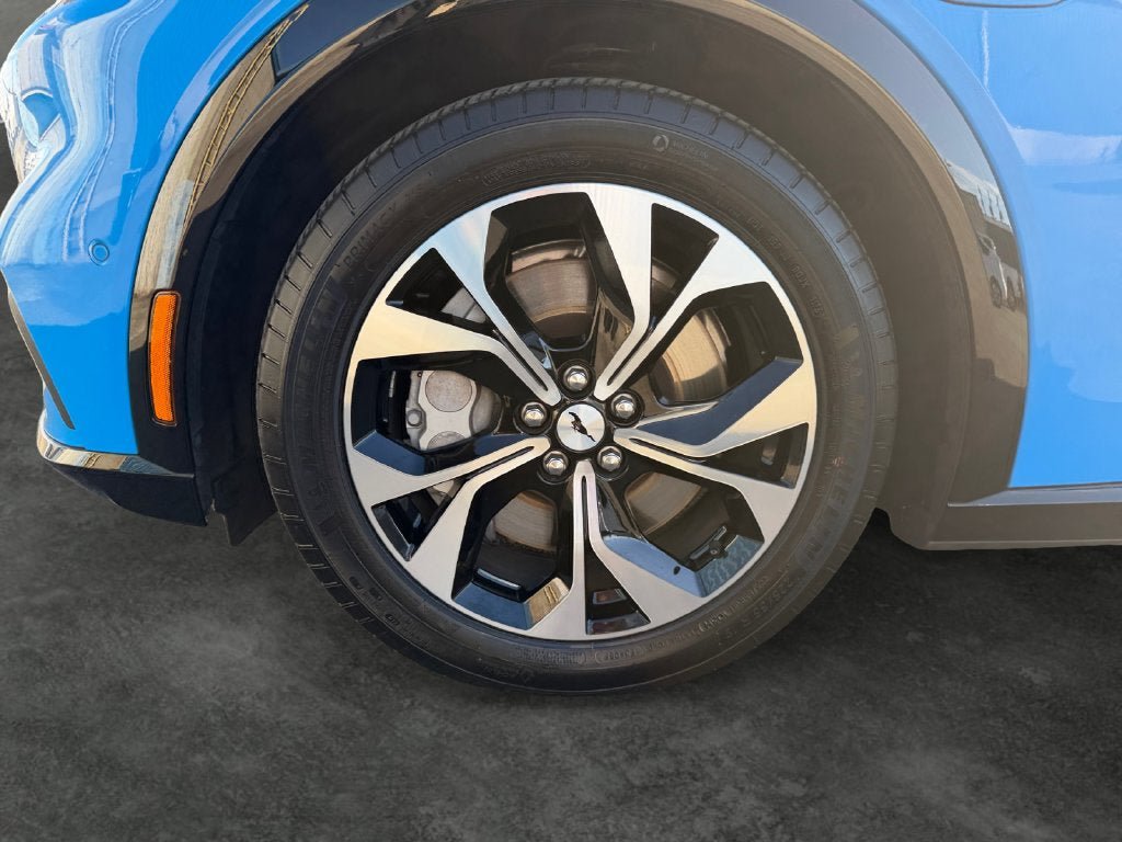 Certified 2023 Ford Mustang Mach-E Premium AWD/4WD image 5