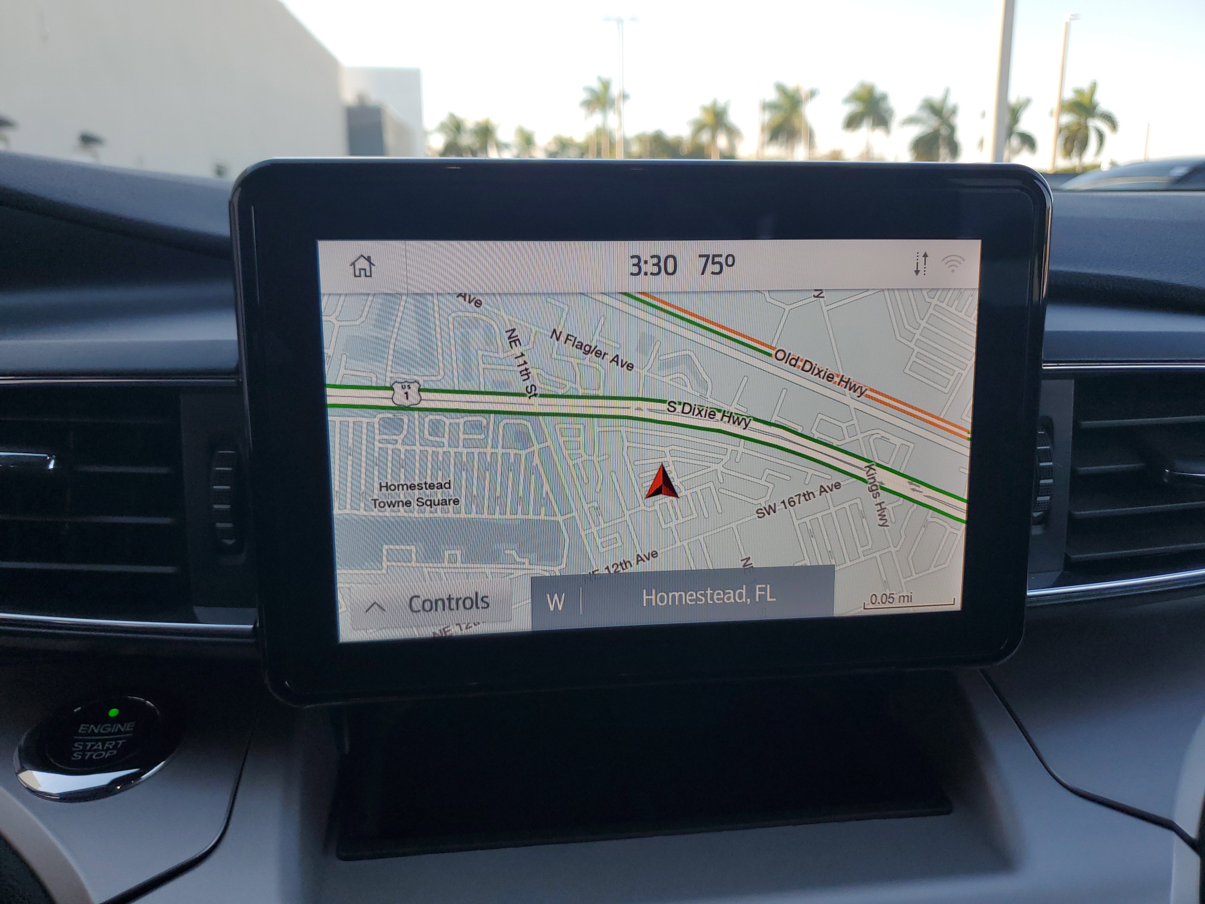 Used 2021 Ford Explorer XLT w/ Equipment Group 202A image 10