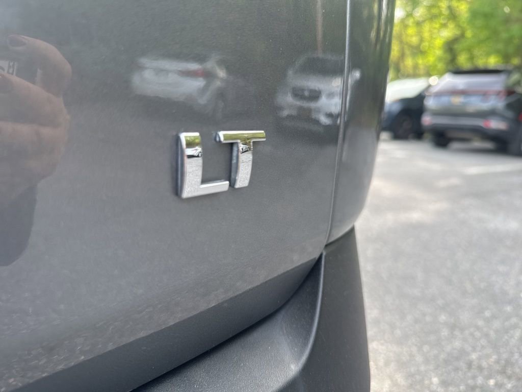 Used 2019 Chevrolet Traverse LT image 23