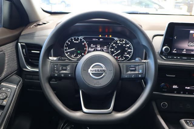 Used 2021 Nissan Rogue SV FWD image 27