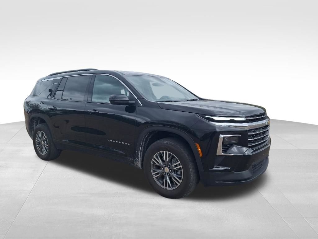 Used 2025 Chevrolet Traverse LT image 7