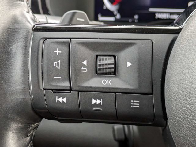 Used 2024 Nissan Pathfinder Platinum FWD image 29
