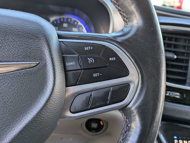 Used 2020 Chrysler Pacifica Touring-L w/ Tire & Wheel Group image 28