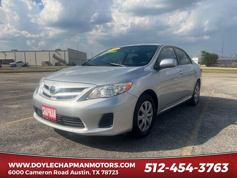Used 2011 Toyota Corolla LE image 1