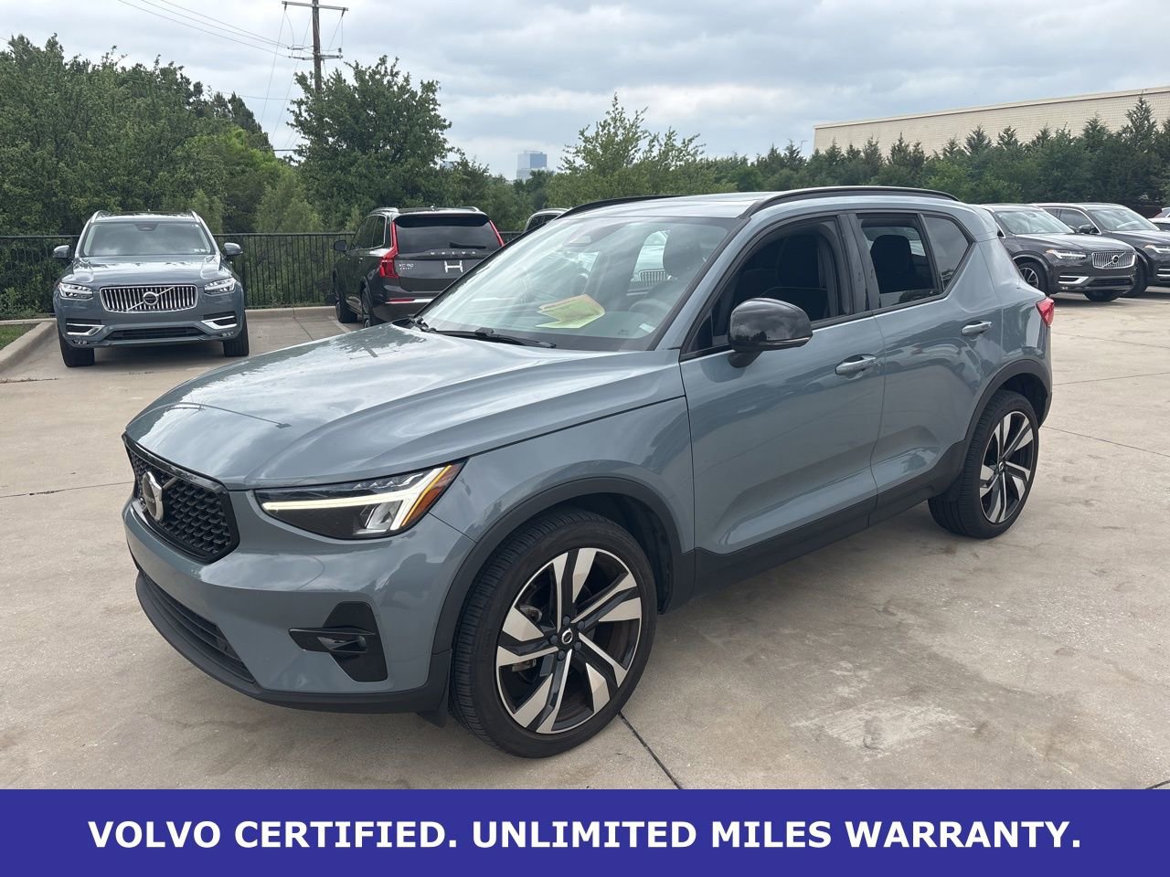 Certified 2023 Volvo XC40 B5 Plus w/ Climate Package