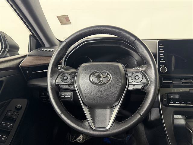 Used 2019 Toyota Avalon XLE w/ Moonroof Package FWD image 14