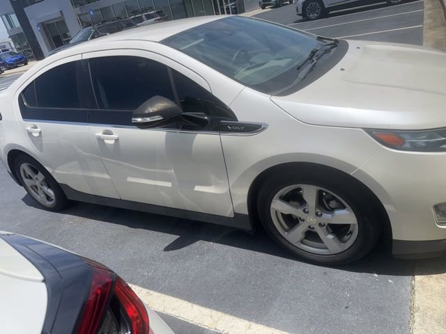 Used 2014 Chevrolet Volt Premium w/ Premium Trim Package FWD image 4