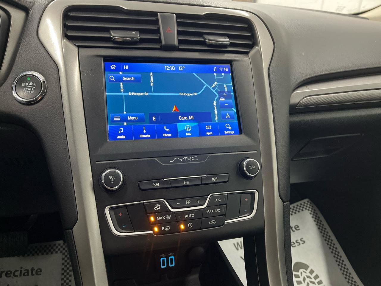 Used 2020 Ford Fusion SE image 11