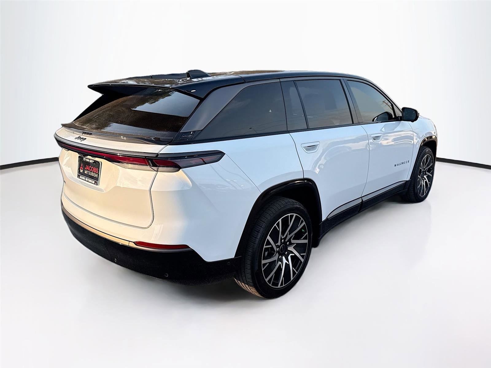 Used 2025 Jeep Wagoneer S Limited image 7